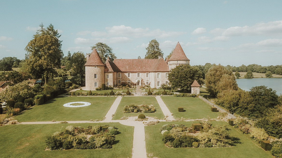 Au Château LaEva x Auberge's Domaine Des Etangs LaEva Ltd